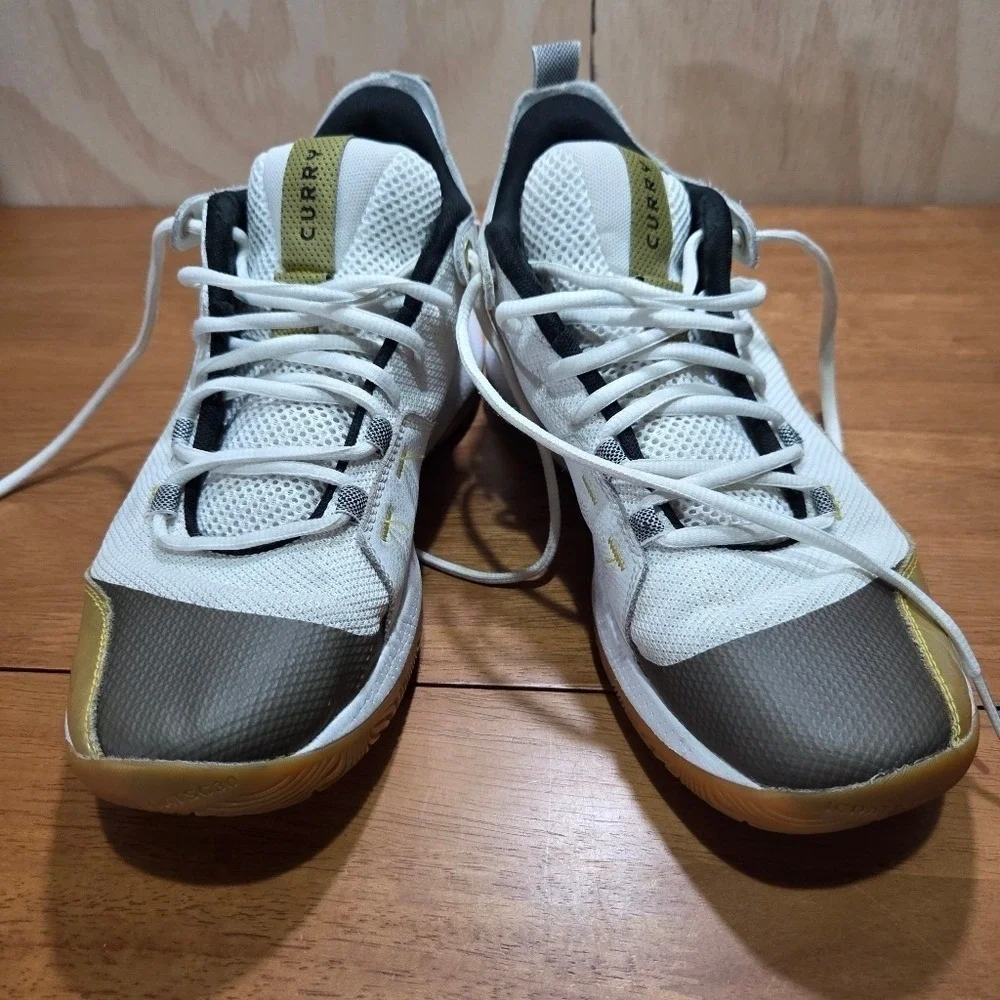 Stephen Curry Under Armour Curry Shoes White Gold Men's‎ 9 | Charity Listing